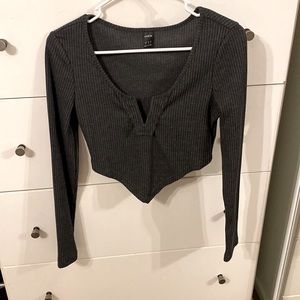 Long sleeve crop top